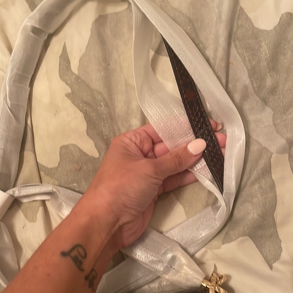 NWT Michael Kora crossbody / shoulder bag - Picture 4 of 9